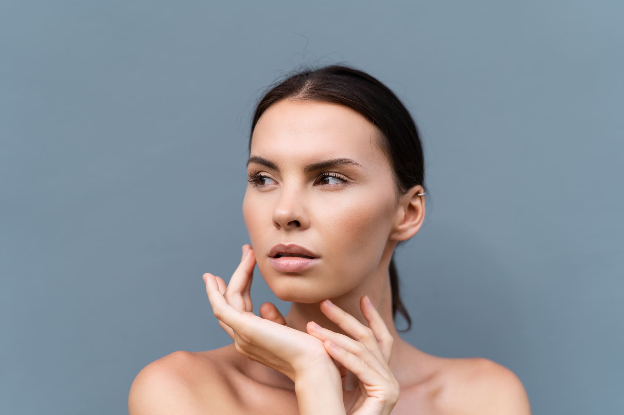 Voici quelques astuces simples pour révéler votre beauté naturelle. Découvrez des conseils pratiques pour sublimer votre apparence sans artifice.